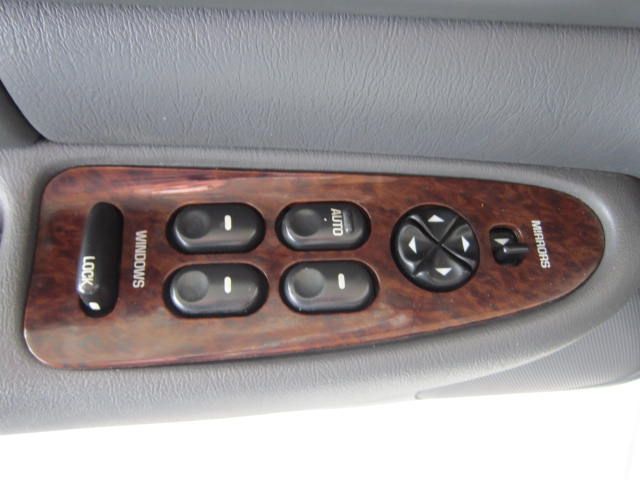 Buick Century 2003 photo 11