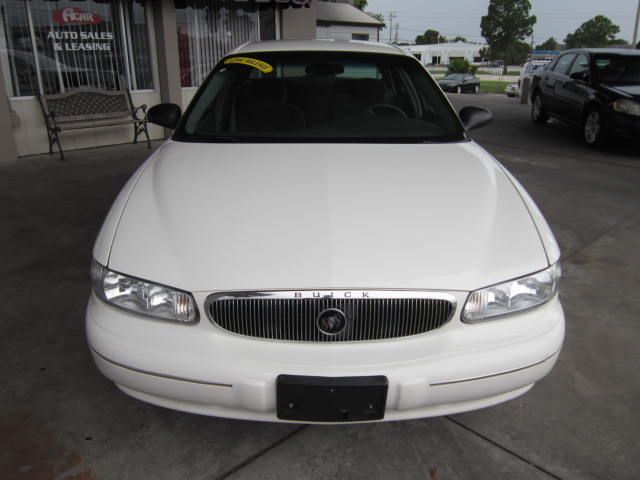 Buick Century 2003 photo 22