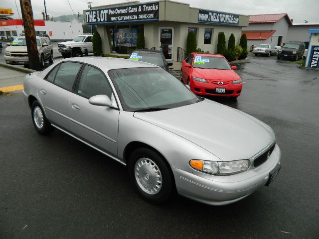 Buick Century 2003 photo 2