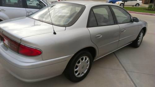 Buick Century 2003 photo 2