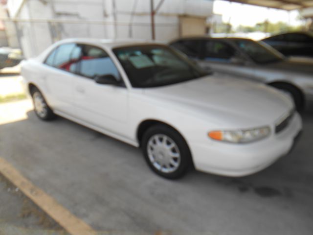 Buick Century 2003 photo 2