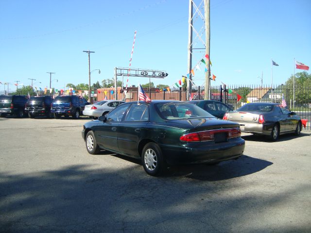 Buick Century 2003 photo 12