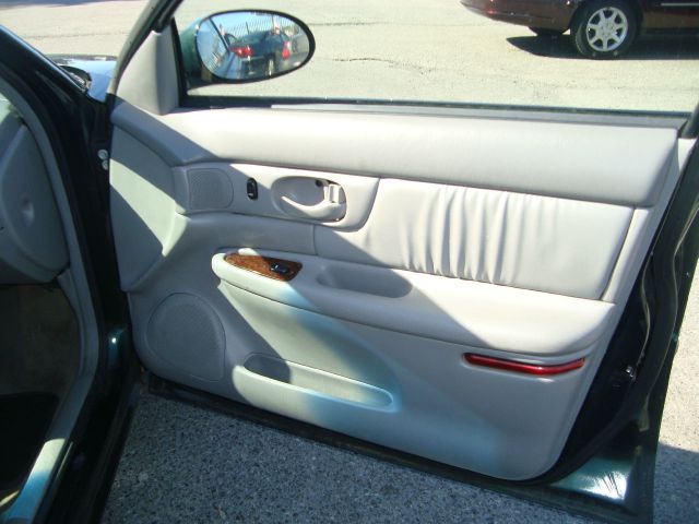 Buick Century 2003 photo 2