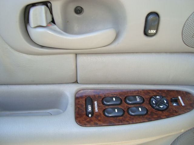 Buick Century 2003 photo 8