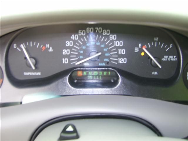 Buick Century 2004 photo 1