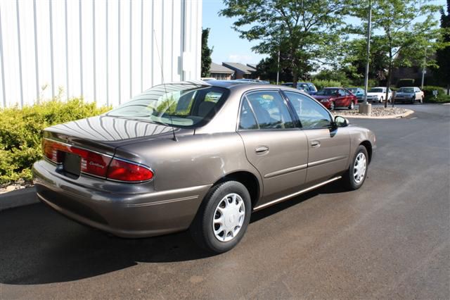 Buick Century 2004 photo 3