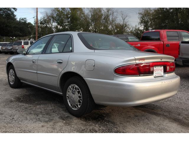 Buick Century 2004 photo 1