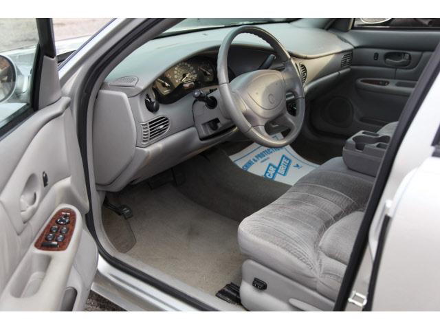 Buick Century 2004 photo 4