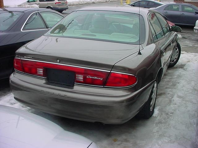 Buick Century 2004 photo 1