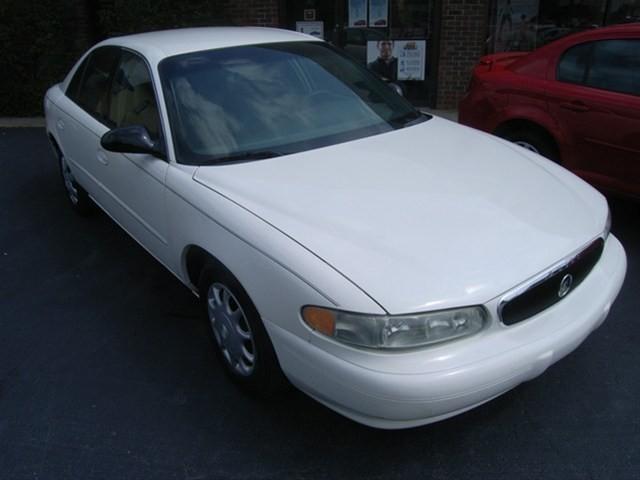 Buick Century 2004 photo 1