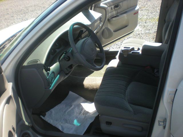 Buick Century 2004 photo 1