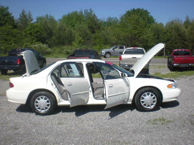 Buick Century 2004 photo 10