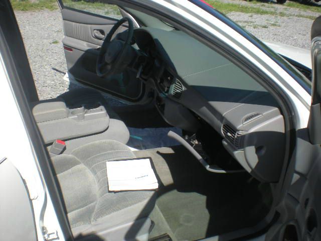 Buick Century 2004 photo 17