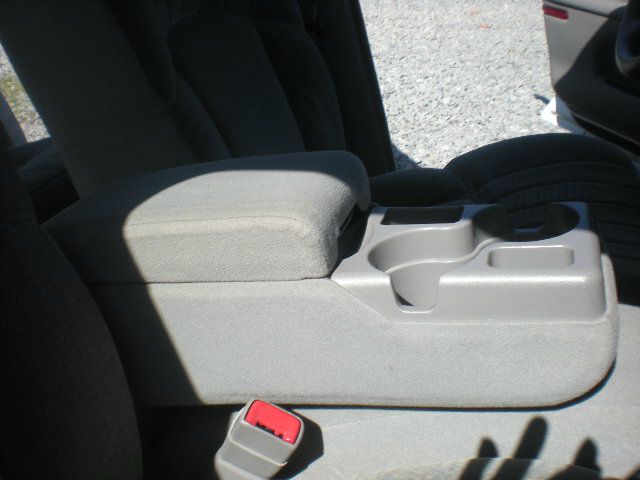 Buick Century 2004 photo 18