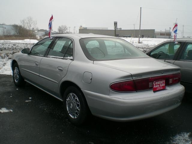 Buick Century 2004 photo 1