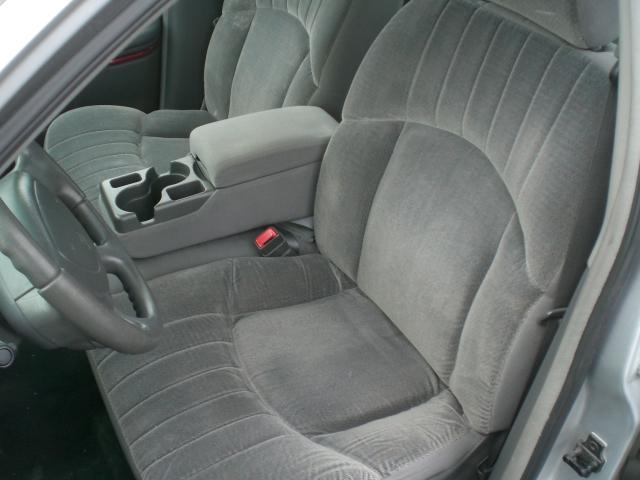 Buick Century 2004 photo 4