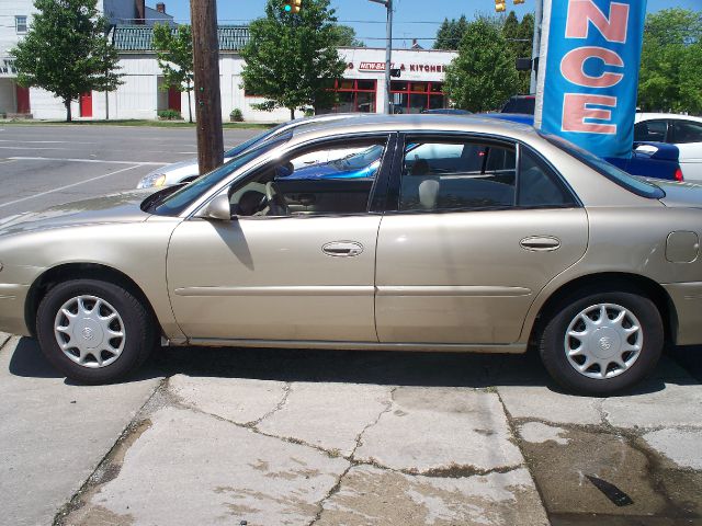 Buick Century 2004 photo 2