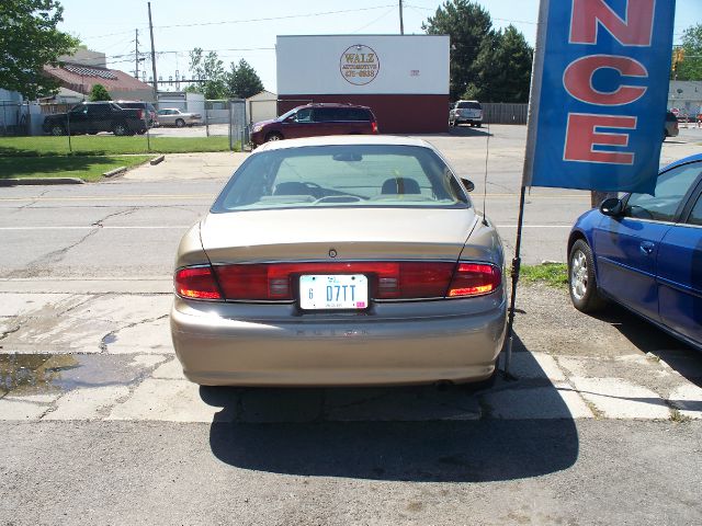 Buick Century 2004 photo 3