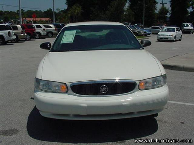 Buick Century 2004 photo 2