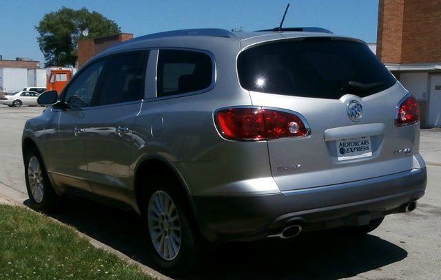 Buick Enclave 2008 photo 2