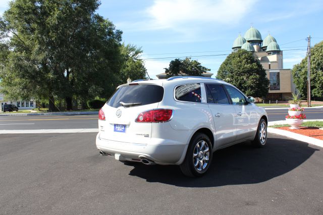 Buick Enclave 2008 photo 2