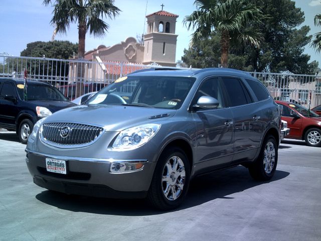 Buick Enclave 2008 photo 2