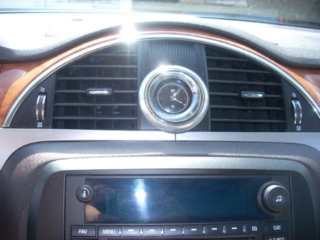 Buick Enclave 2008 photo 16