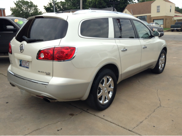 Buick Enclave 2008 photo 1