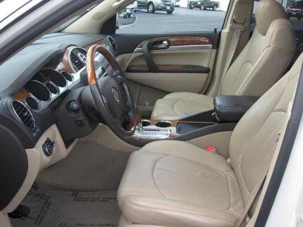 Buick Enclave 2008 photo 1