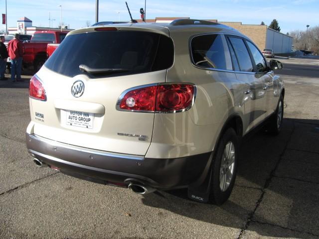 Buick Enclave 2008 photo 1