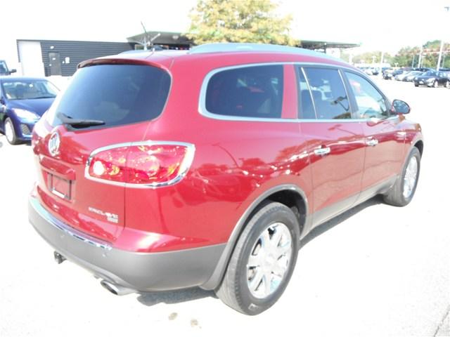 Buick Enclave 2008 photo 2