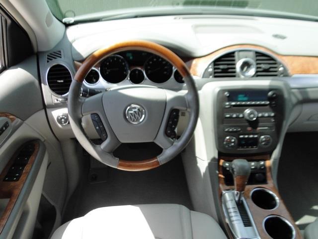 Buick Enclave 2008 photo 1