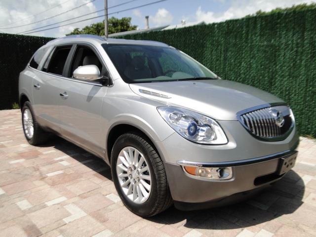 Buick Enclave 2008 photo 2