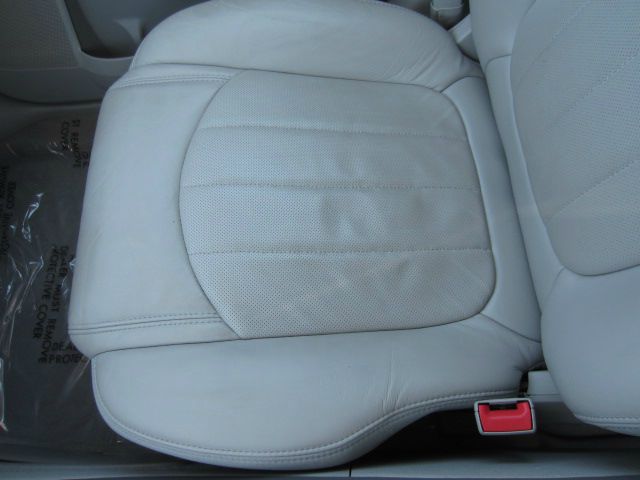 Buick Enclave 2010 photo 32