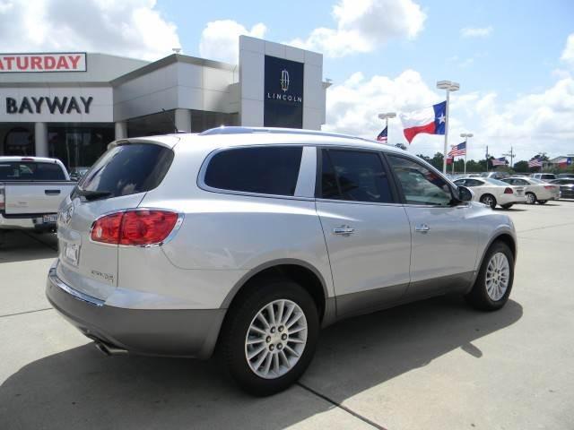 Buick Enclave 2010 photo 16