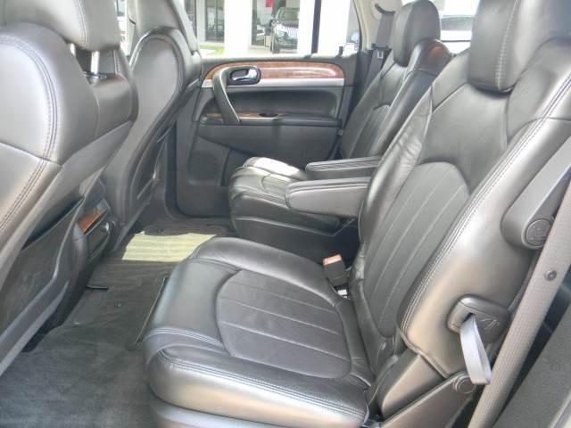 Buick Enclave 2010 photo 3