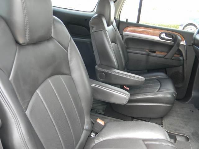 Buick Enclave 2010 photo 8