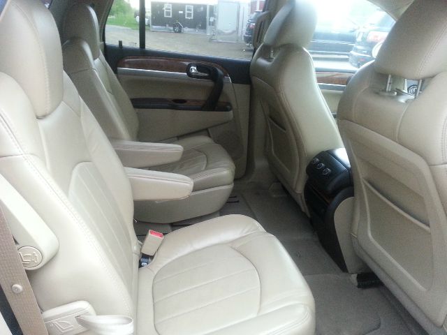 Buick Enclave 2010 photo 14