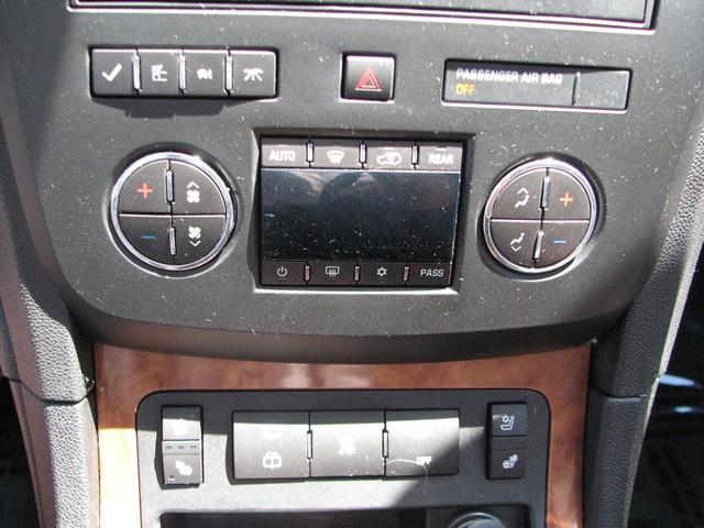 Buick Enclave 2010 photo 11