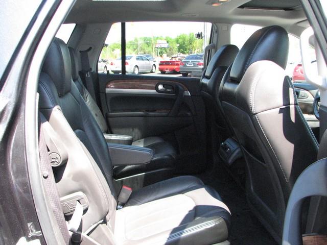 Buick Enclave 2010 photo 26