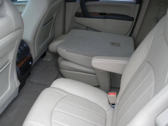 Buick Enclave 2010 photo 6