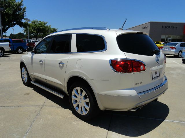 Buick Enclave 2010 photo 4