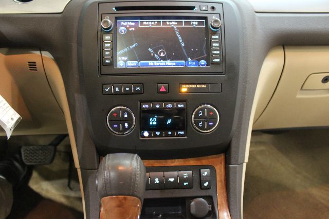 Buick Enclave 2010 photo 6