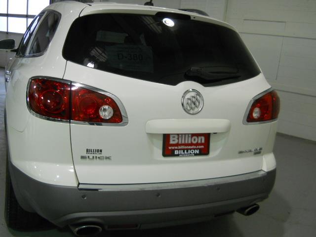 Buick Enclave 2010 photo 2