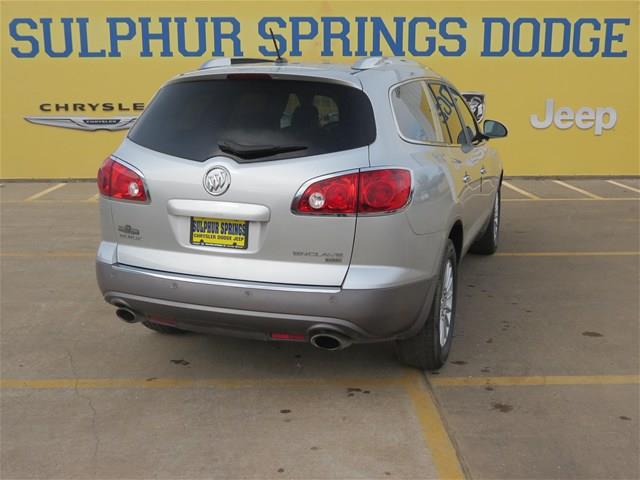 Buick Enclave 2010 photo 3