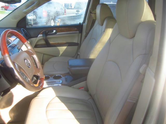 Buick Enclave 2011 photo 5