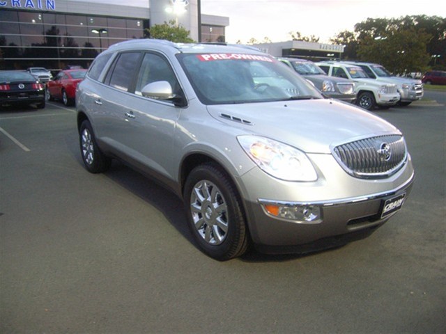 Buick Enclave 2011 photo 1