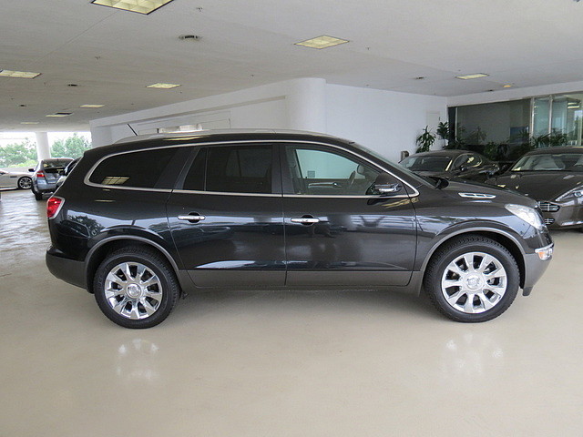 Buick Enclave 2011 photo 3