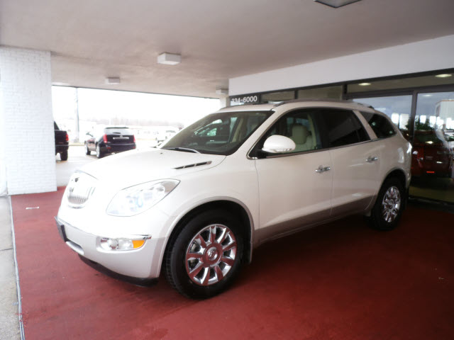 Buick Enclave 2011 photo 2