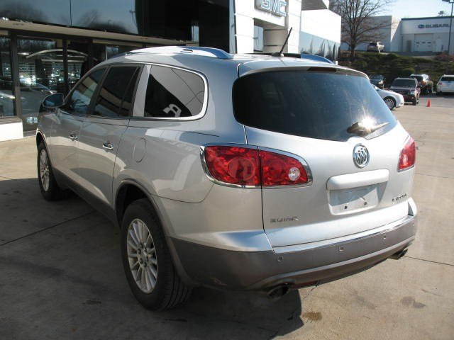 Buick Enclave 2011 photo 4